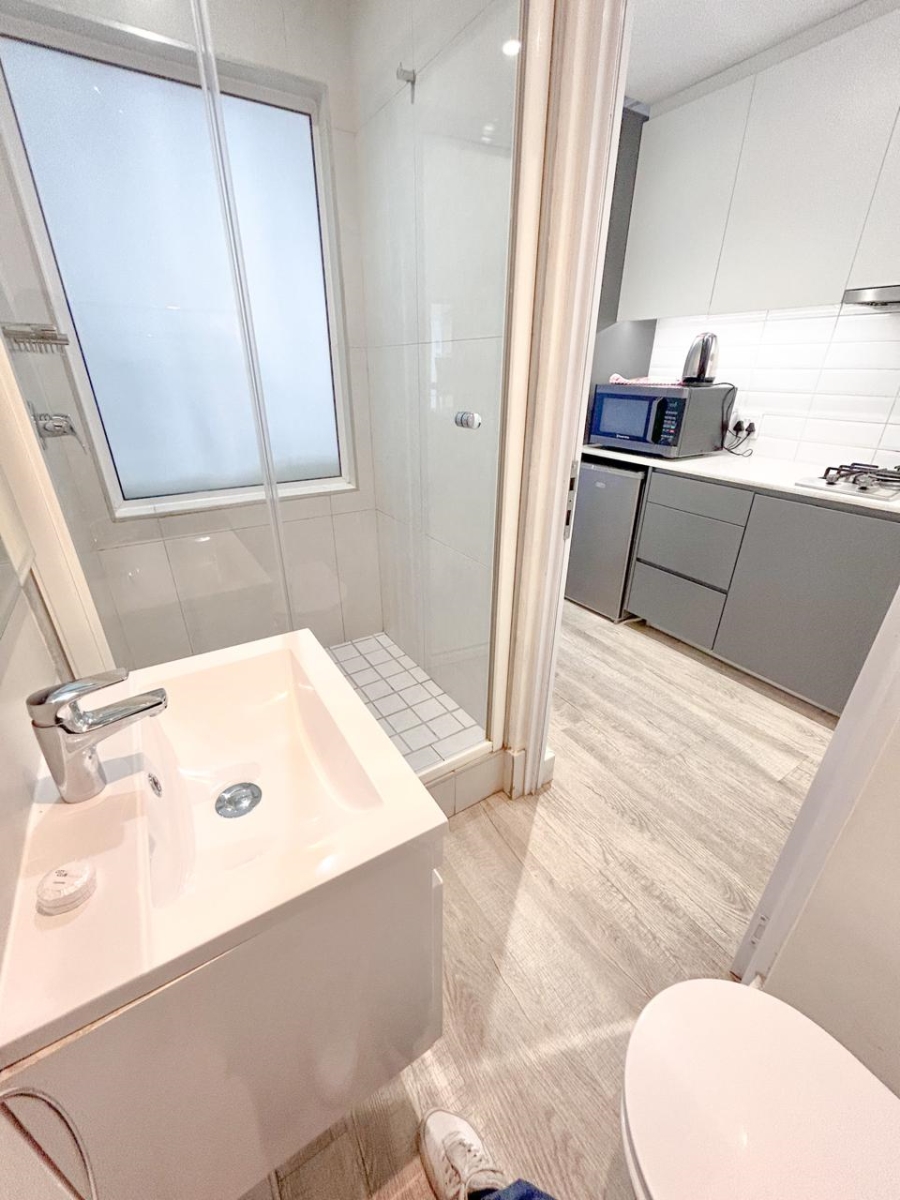1 Bedroom Property for Sale in Woodstock Western Cape